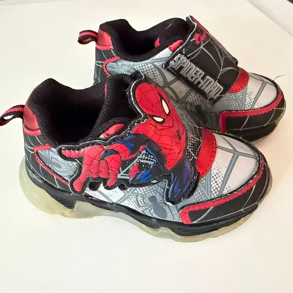 Spider-Man Toddler Boys‎ Athletic Light-up Sneaker Size US 7- EU(23.5)